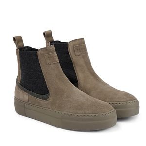 Brunello Cucinelli Slip-on Suede Sneakers